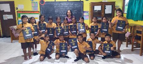 Pembagian Raport Semester 1 TA 2024/2025 SDN 1 Kesiut